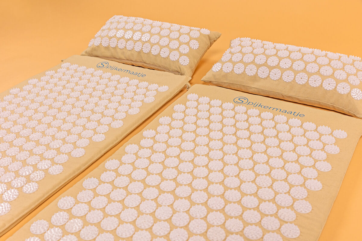 Ontspan tijdens drukte met Spijkermaatje. Verminder stressgerelateerde klachten. Gebruik ons spijkermatje met ontspanningsoefeningen voor een makkelijke effectieve ontspanning tijdens jouw moment van zelfzorg.